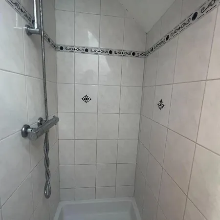 Relaxing With Pool Villa